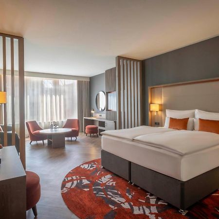 Clayton Hotel Dusseldorf City Centre Exterior photo