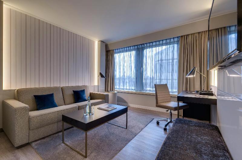 Clayton Hotel Dusseldorf City Centre Room photo